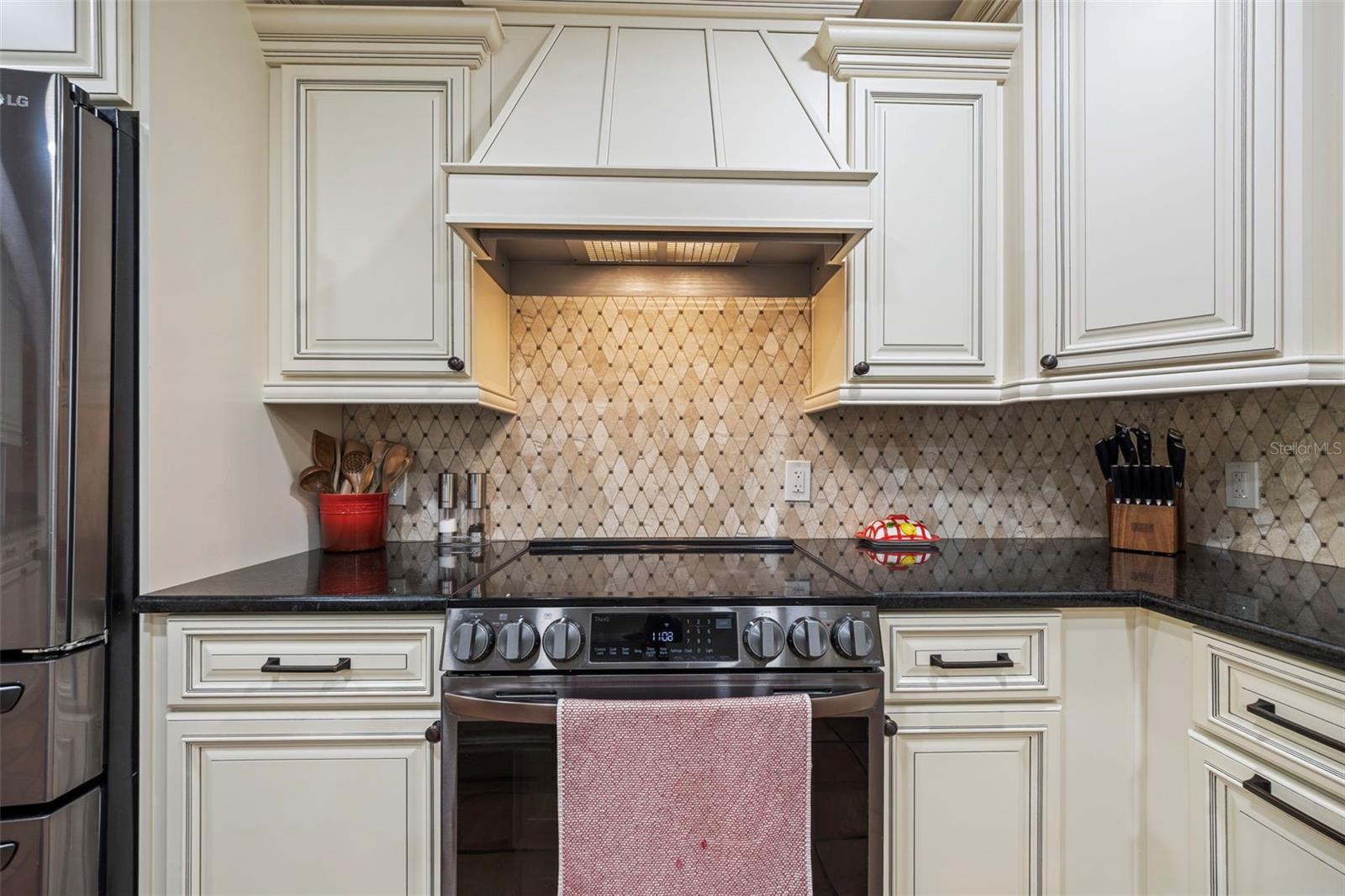 Image 16 of 59 For 9338 Fairway Lakes Court