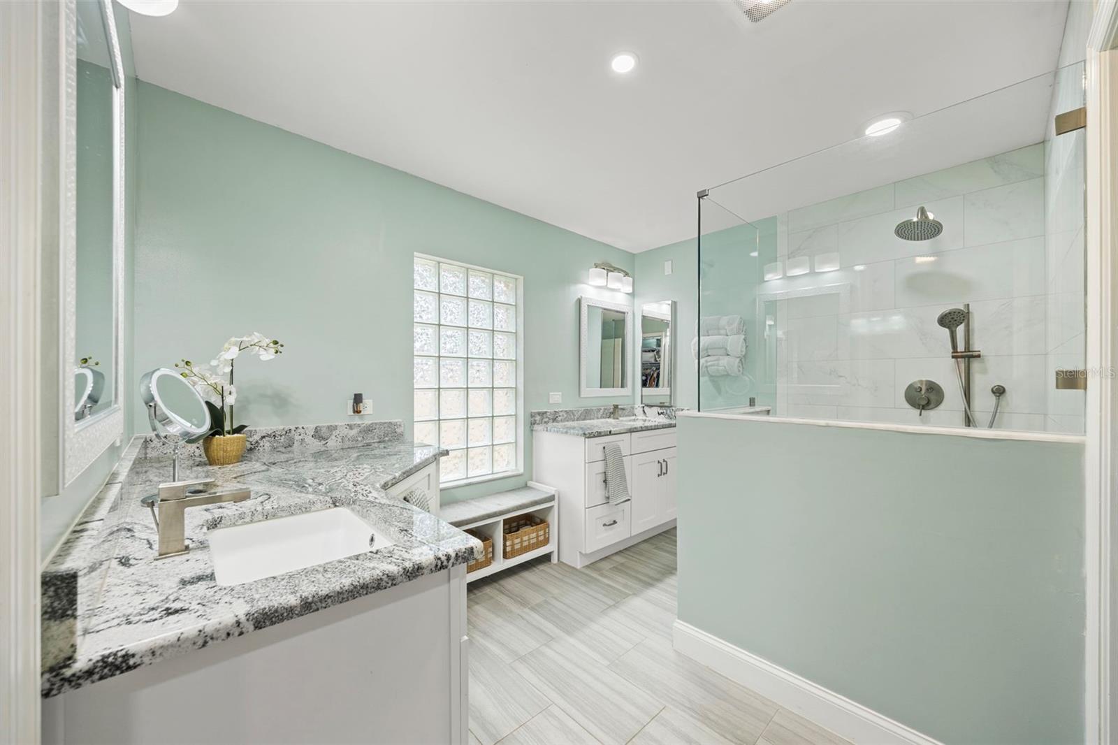 Image 27 of 59 For 9338 Fairway Lakes Court