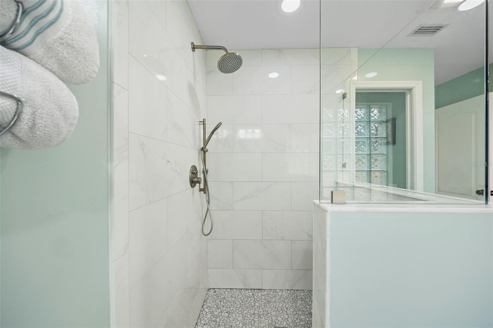 Image 29 of 59 For 9338 Fairway Lakes Court