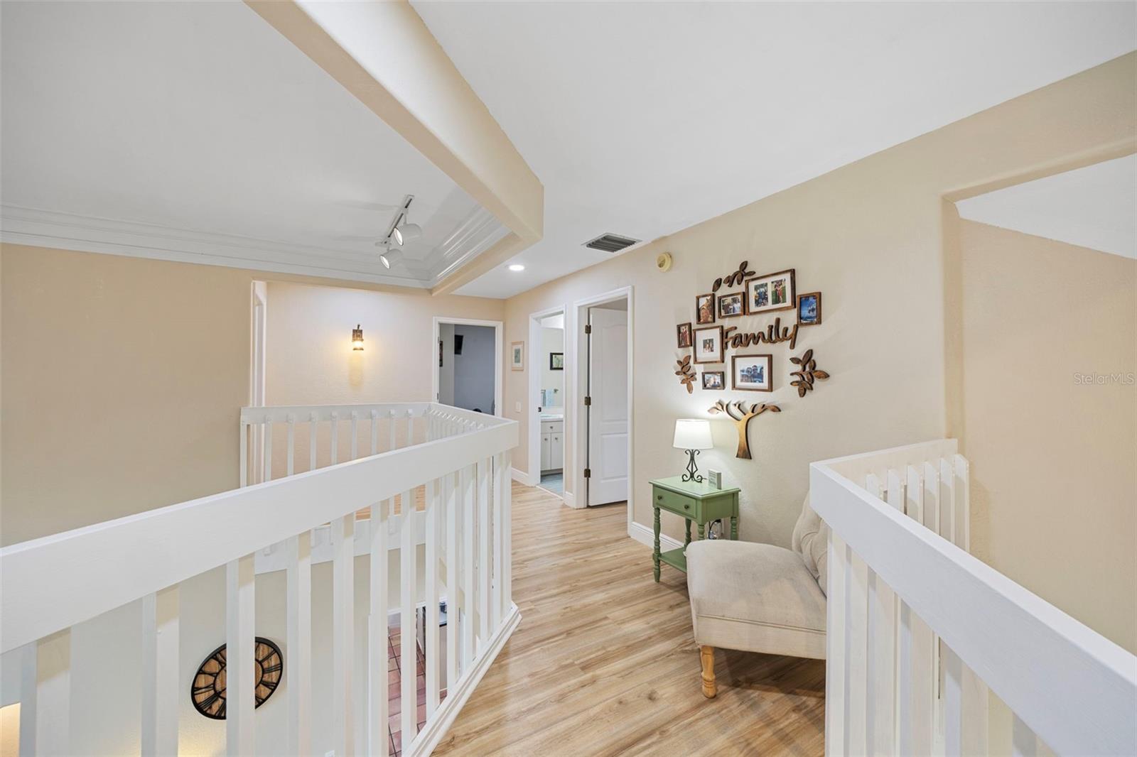 Image 33 of 59 For 9338 Fairway Lakes Court