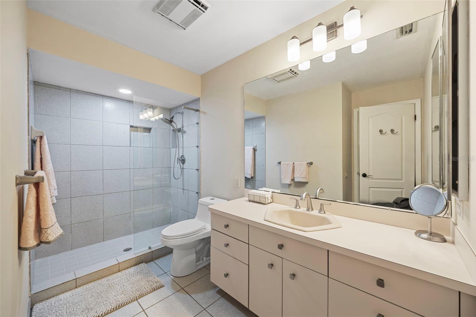 Image 41 of 59 For 9338 Fairway Lakes Court