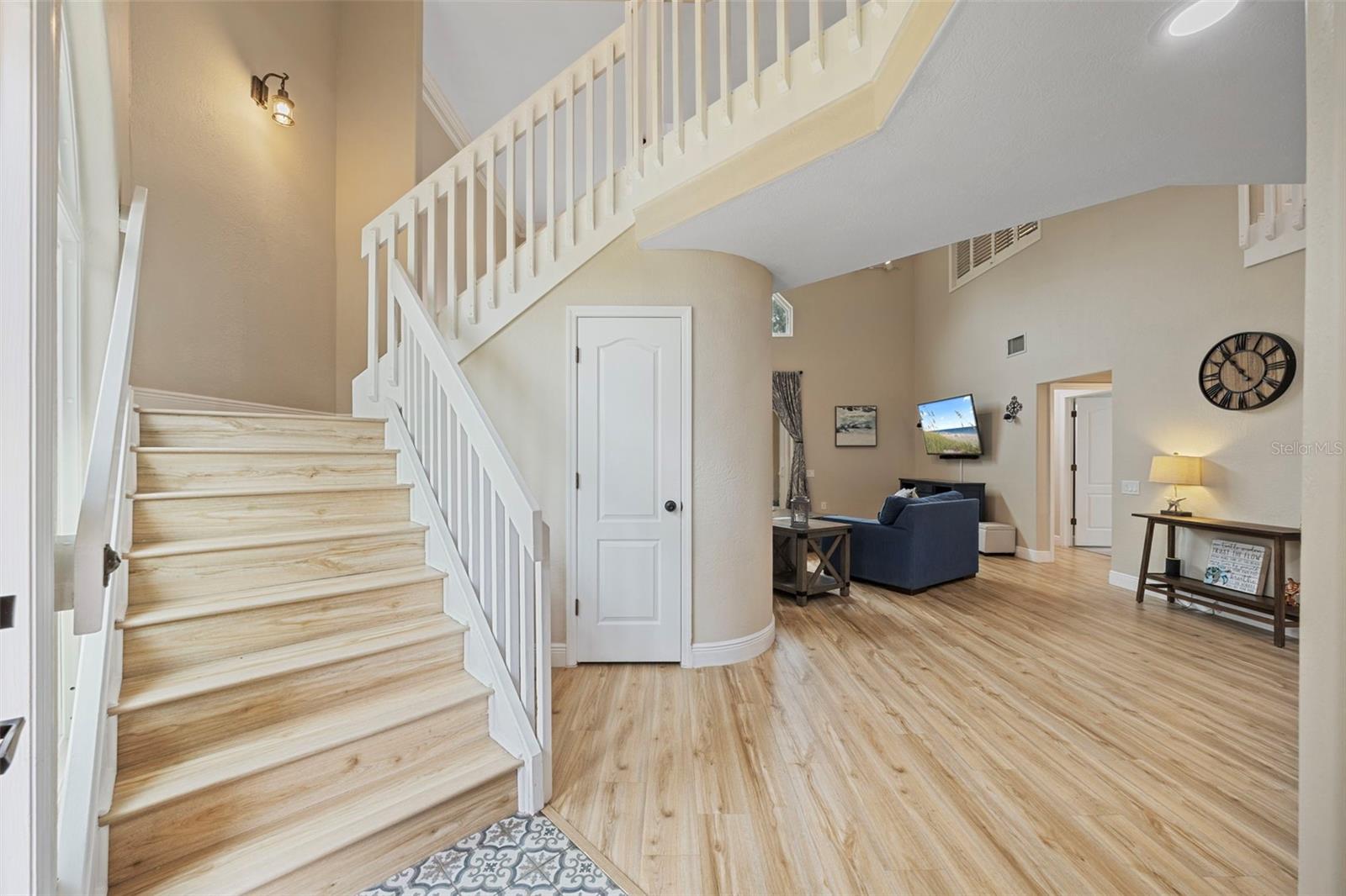 Image 6 of 59 For 9338 Fairway Lakes Court