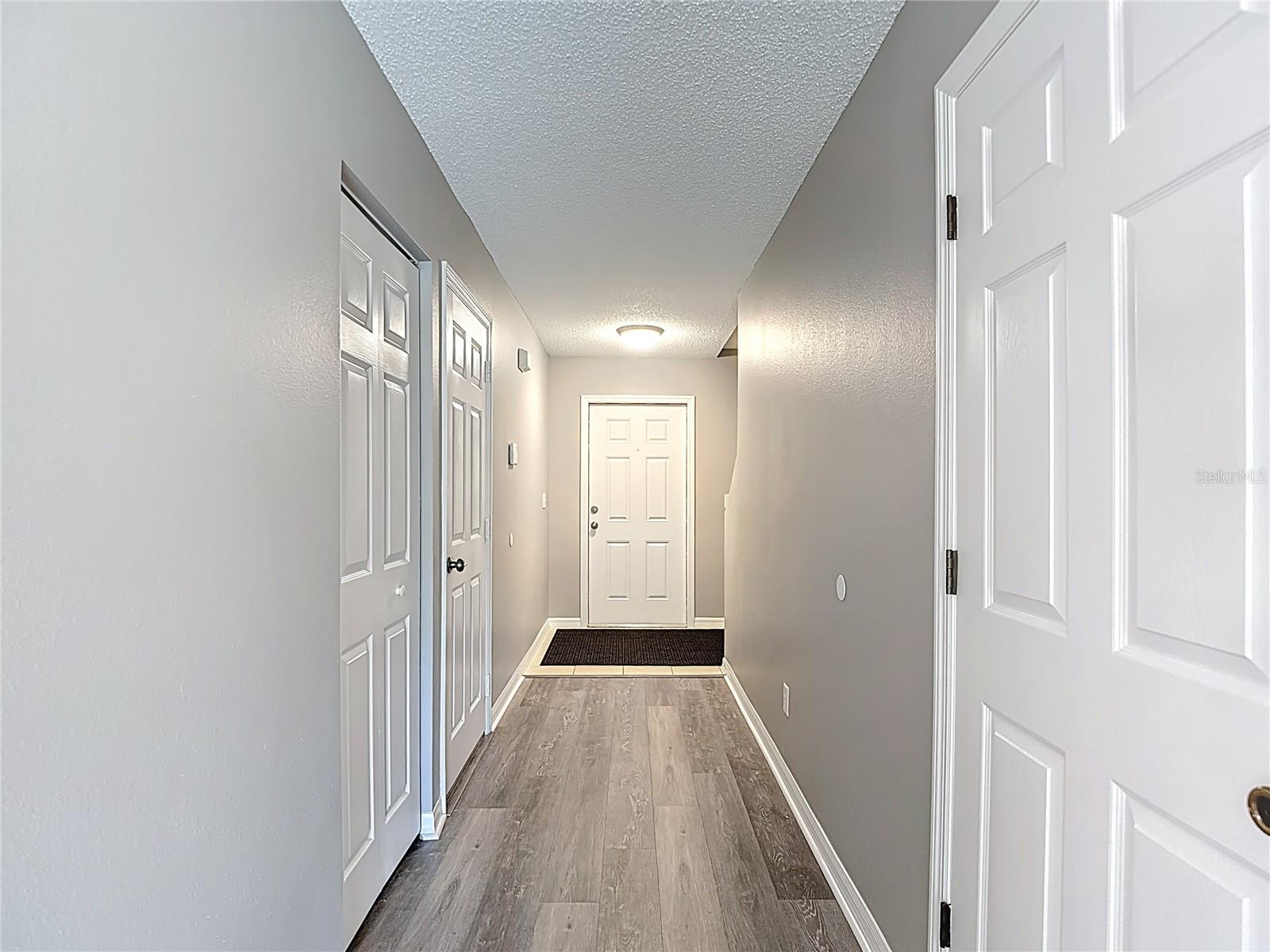 Image 6 of 37 For 4223 Winding River Way