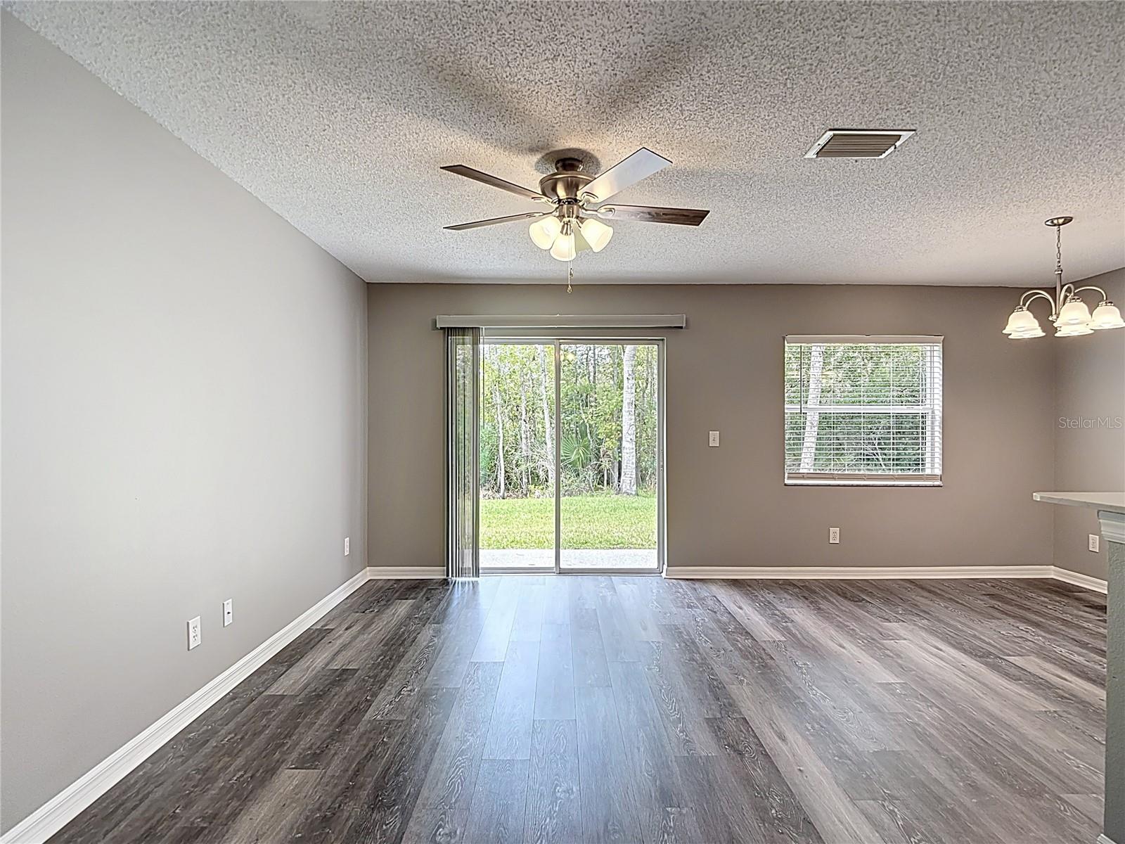 Image 7 of 37 For 4223 Winding River Way