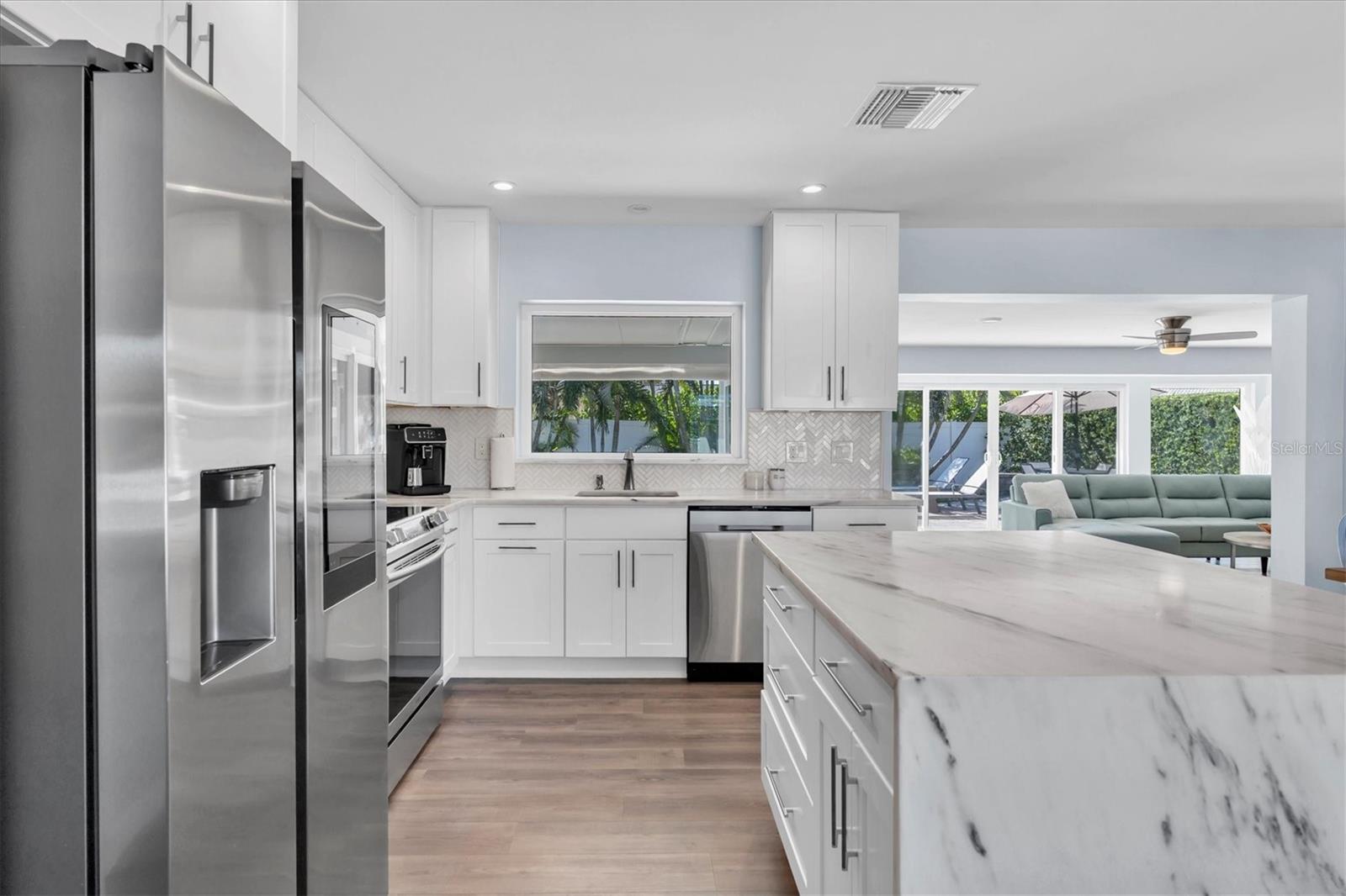 Image 11 of 45 For 104 24th Street