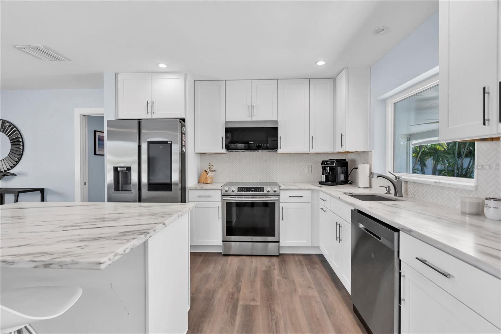 Image 12 of 45 For 104 24th Street