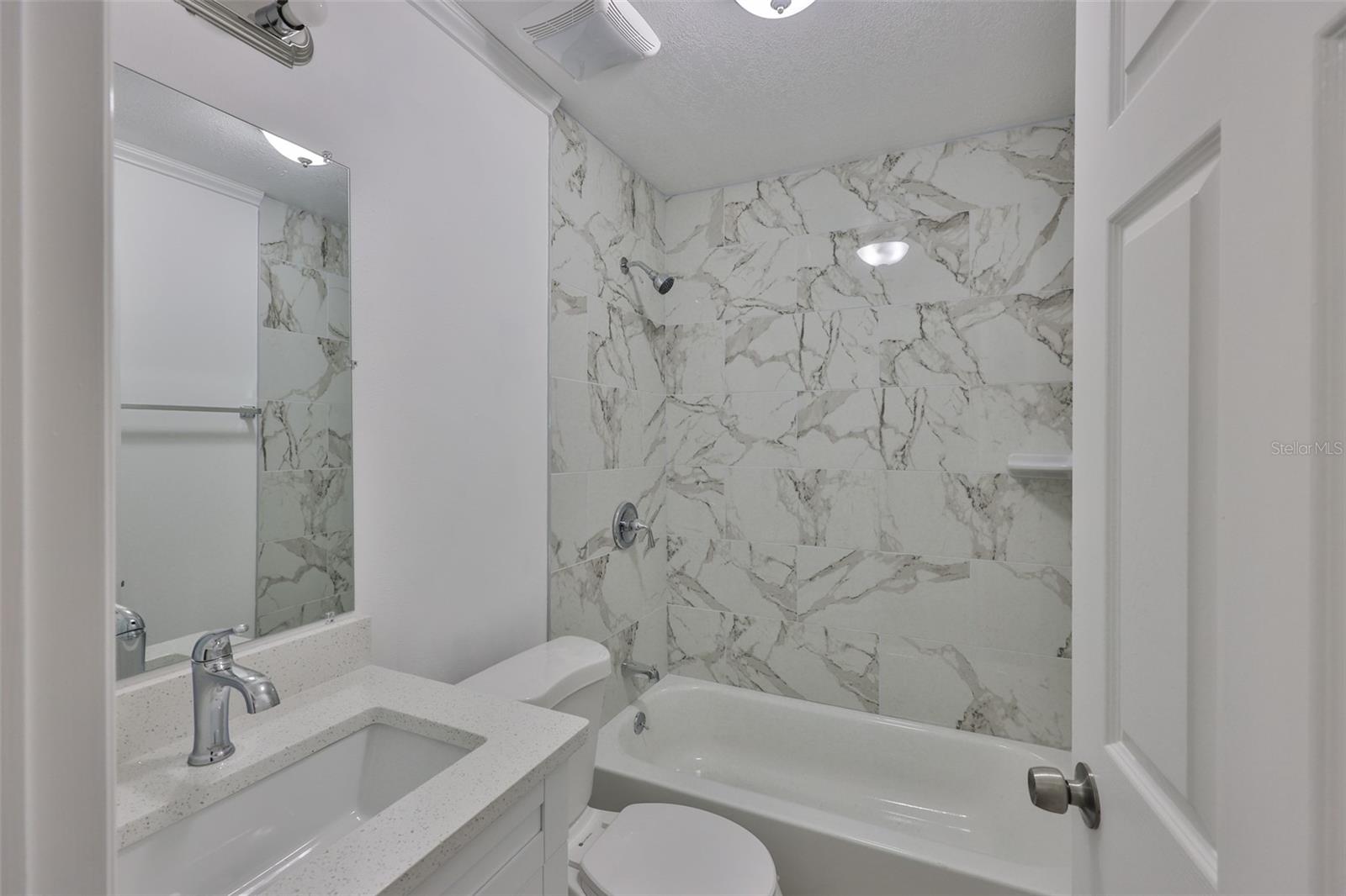 Image 11 of 38 For 2112 33rd Street Se