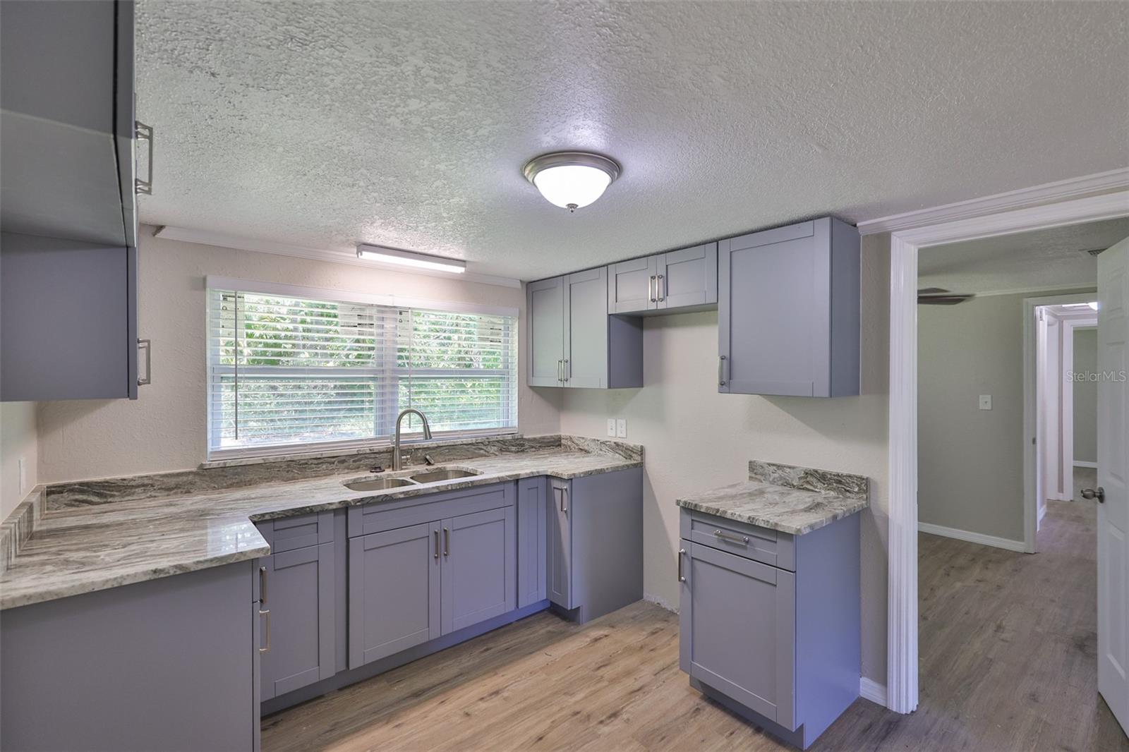 Image 23 of 38 For 2112 33rd Street Se