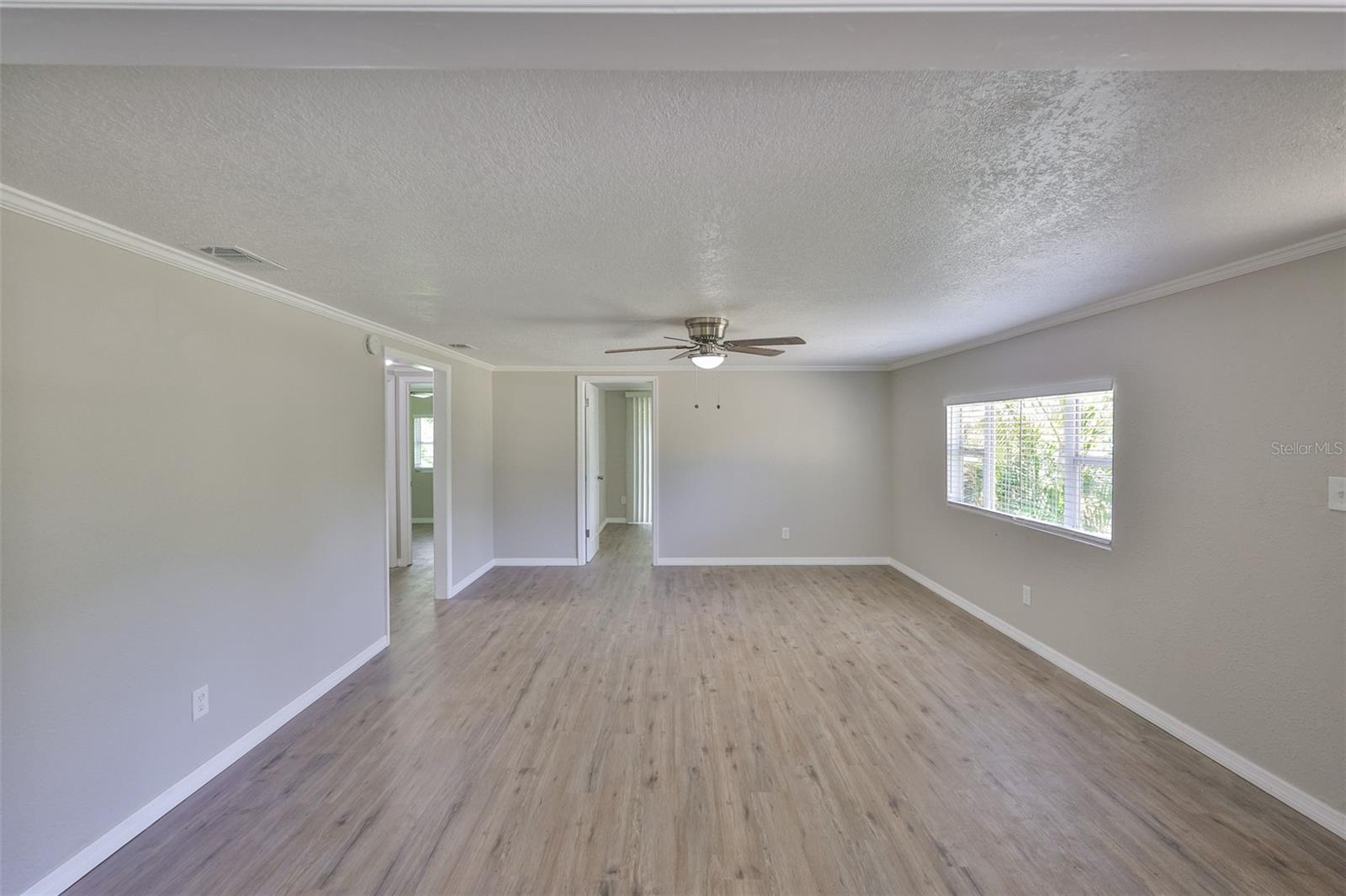 Image 27 of 38 For 2112 33rd Street Se