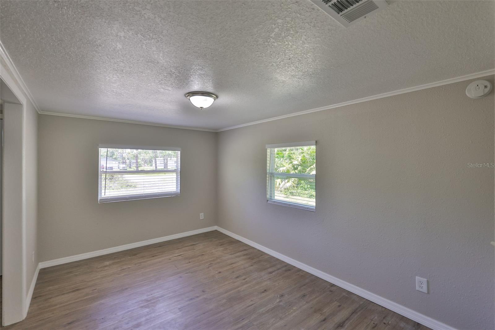 Image 30 of 38 For 2112 33rd Street Se