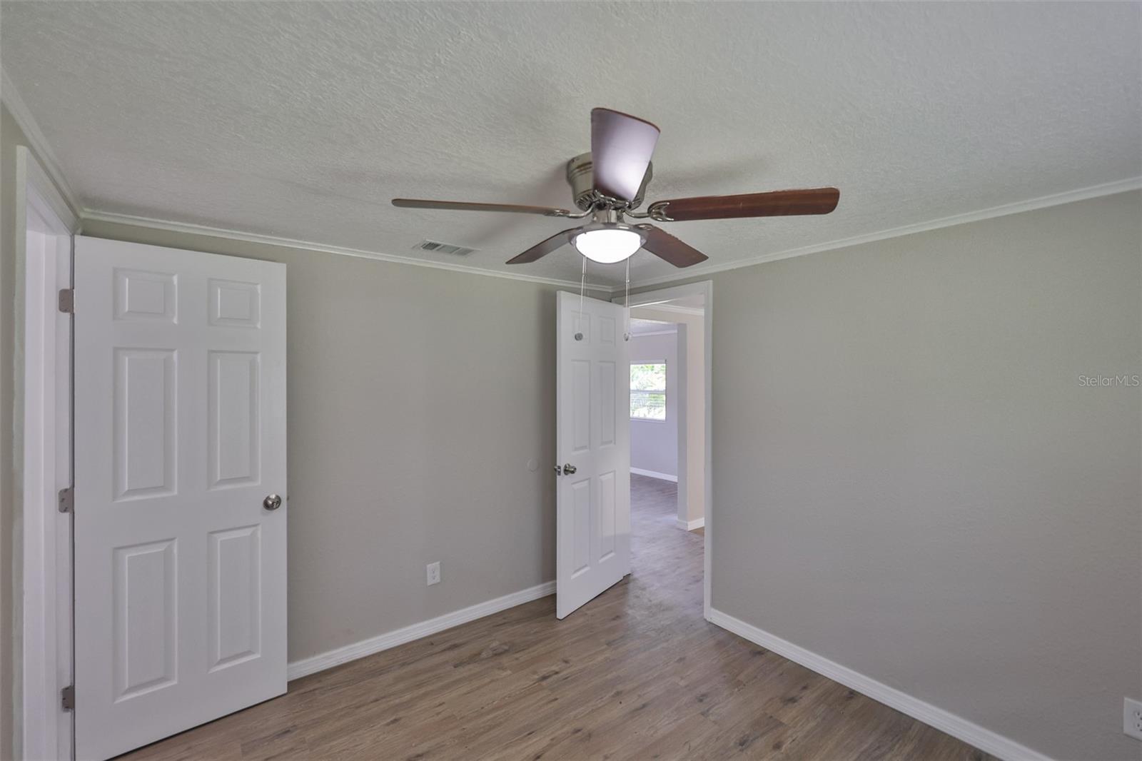 Image 31 of 38 For 2112 33rd Street Se