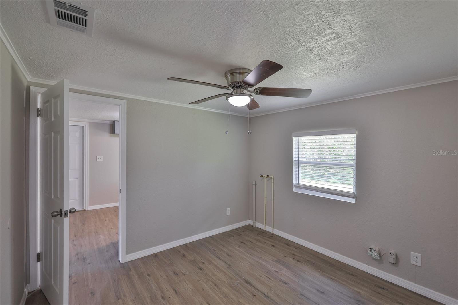 Image 32 of 38 For 2112 33rd Street Se