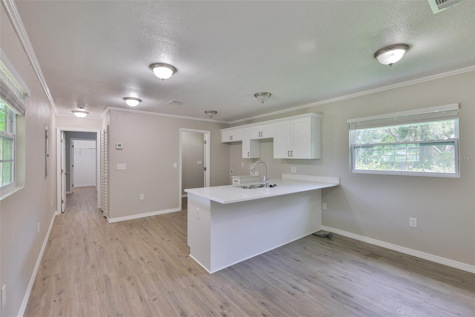 Image 6 of 38 For 2112 33rd Street Se