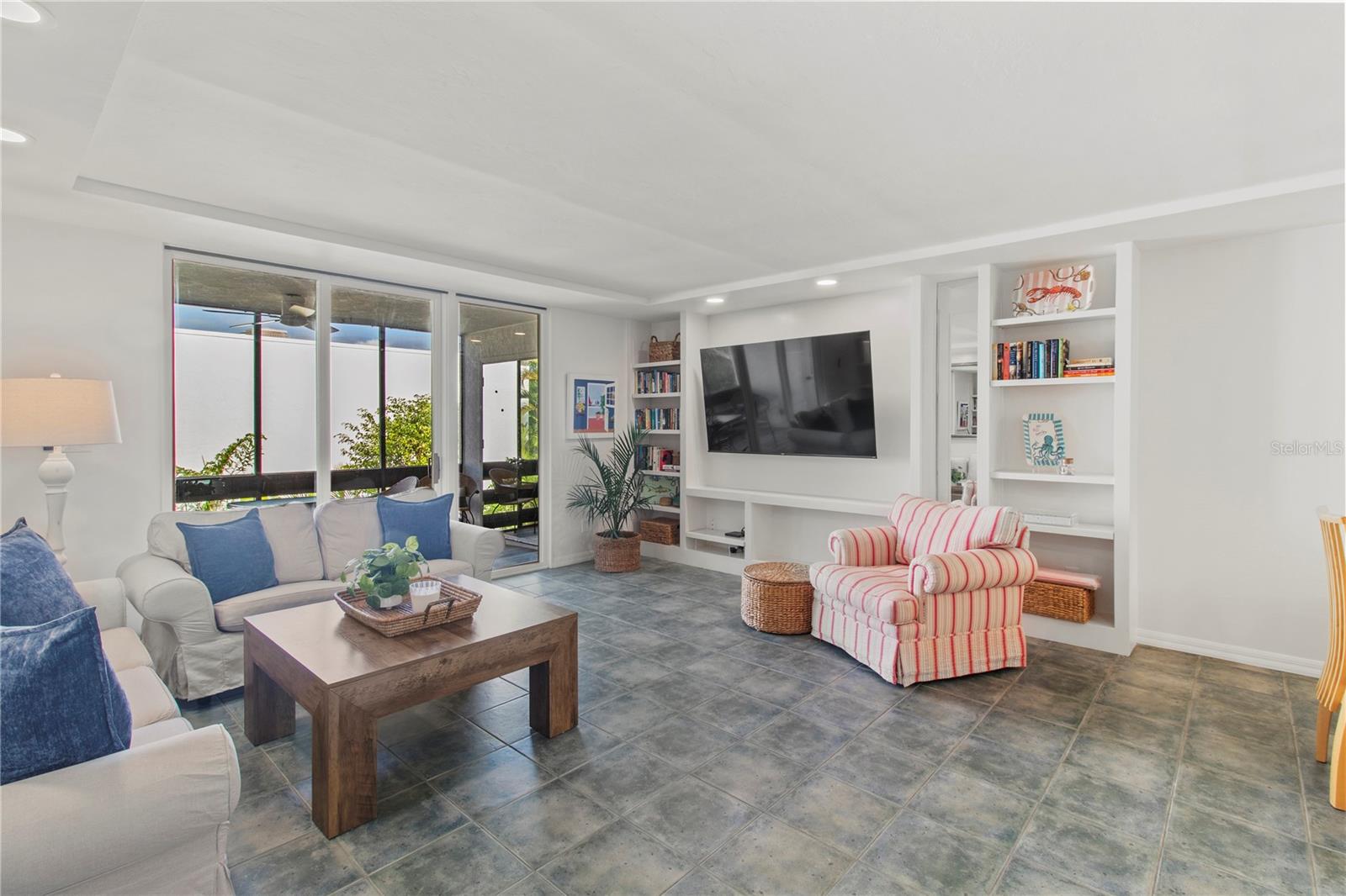 Image 16 of 58 For 829 Bayport Way 829