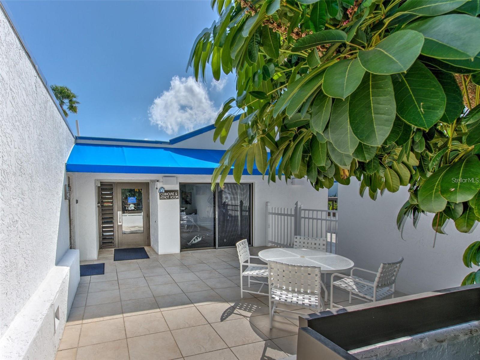 Image 32 of 58 For 829 Bayport Way 829