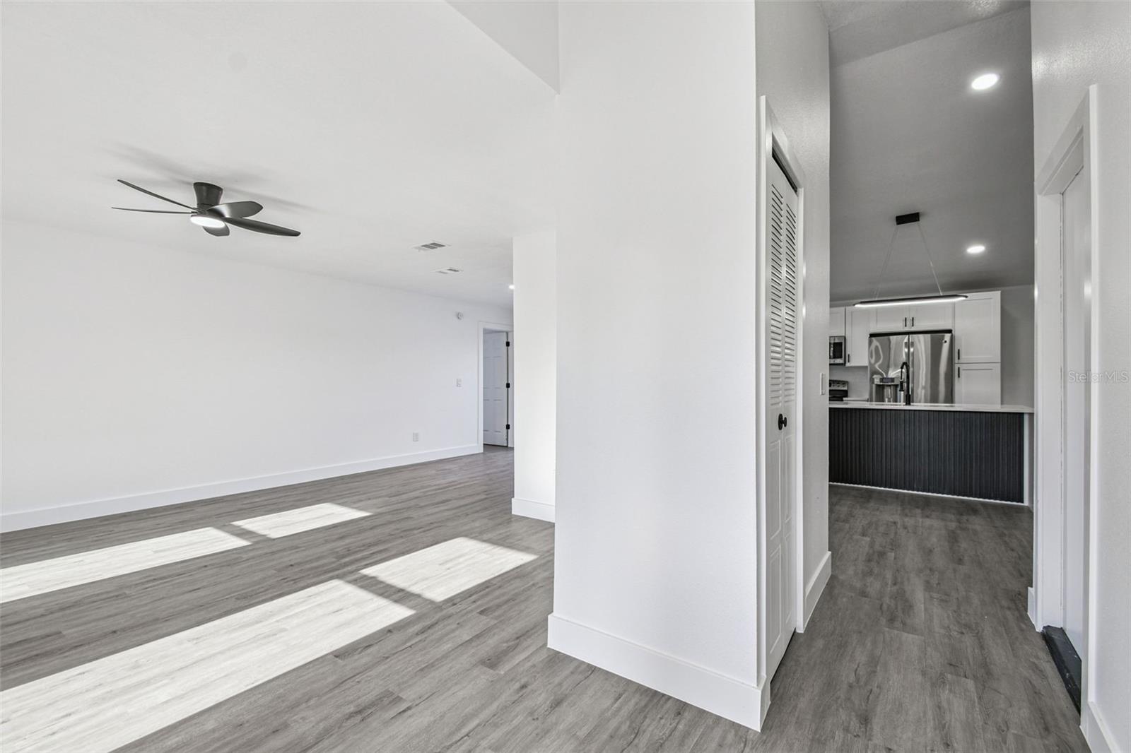 Image 10 of 86 For 10609 Out Island Drive