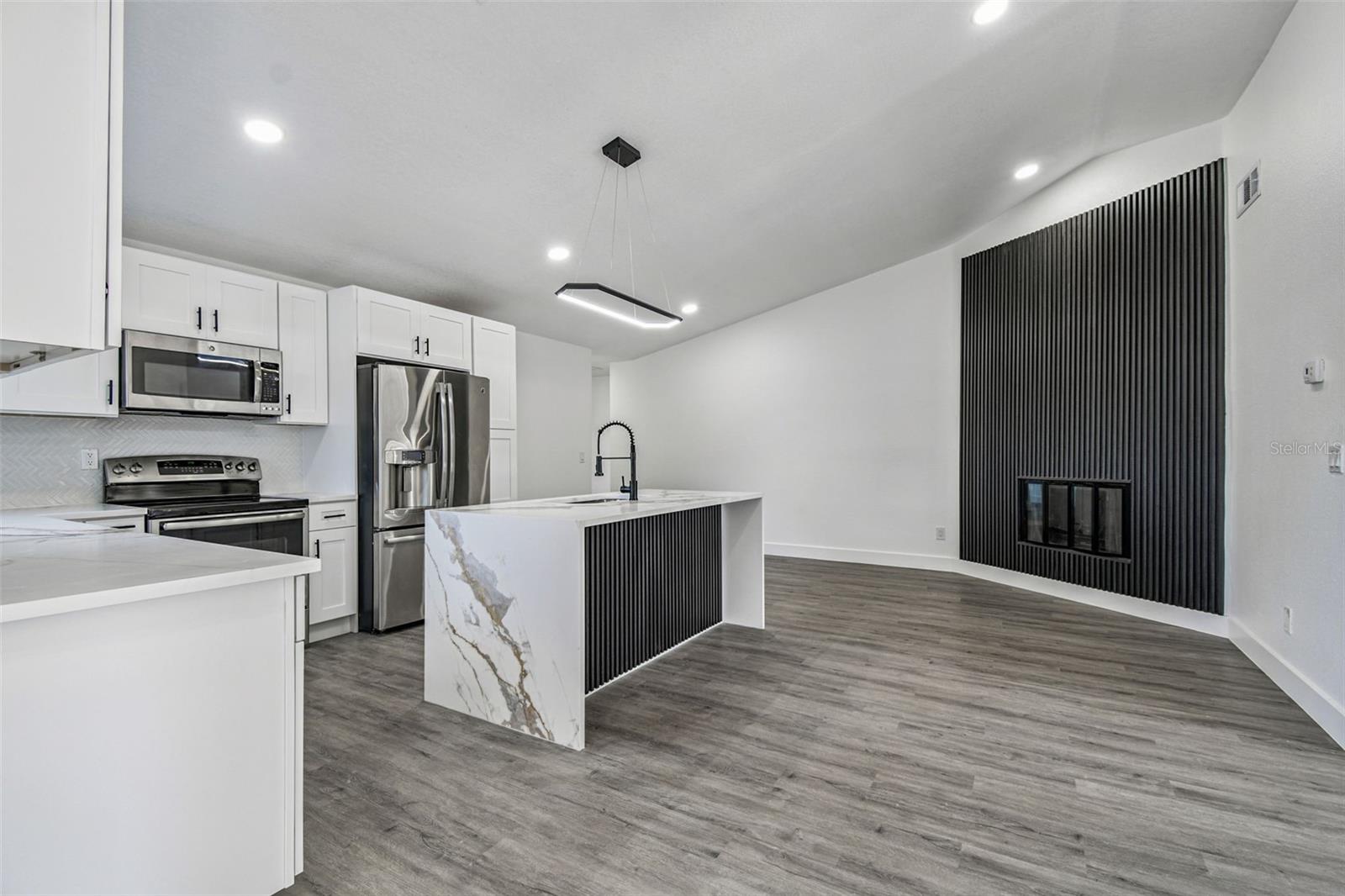 Image 30 of 86 For 10609 Out Island Drive