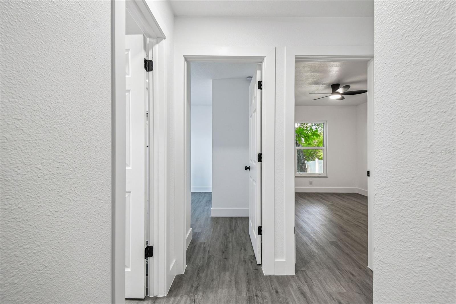 Image 31 of 86 For 10609 Out Island Drive