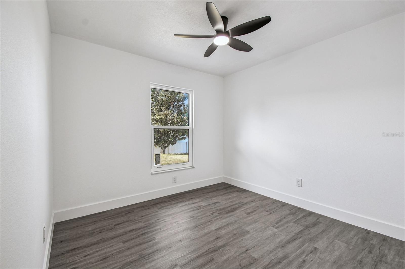 Image 35 of 86 For 10609 Out Island Drive