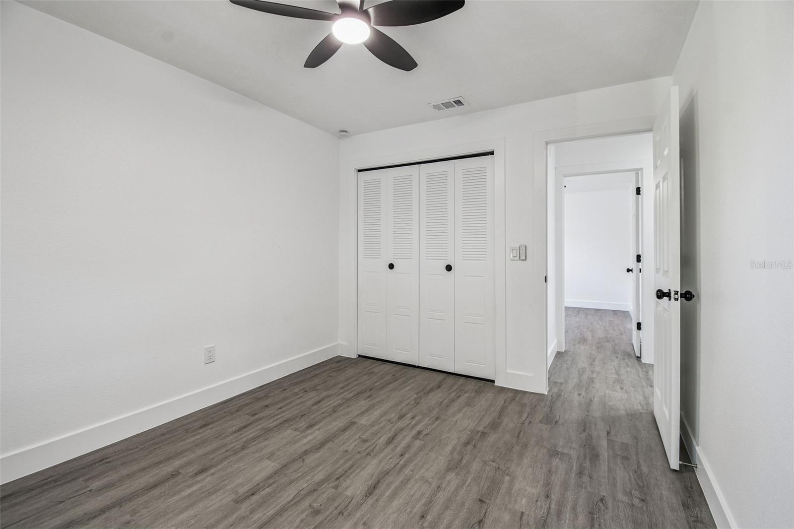 Image 40 of 86 For 10609 Out Island Drive