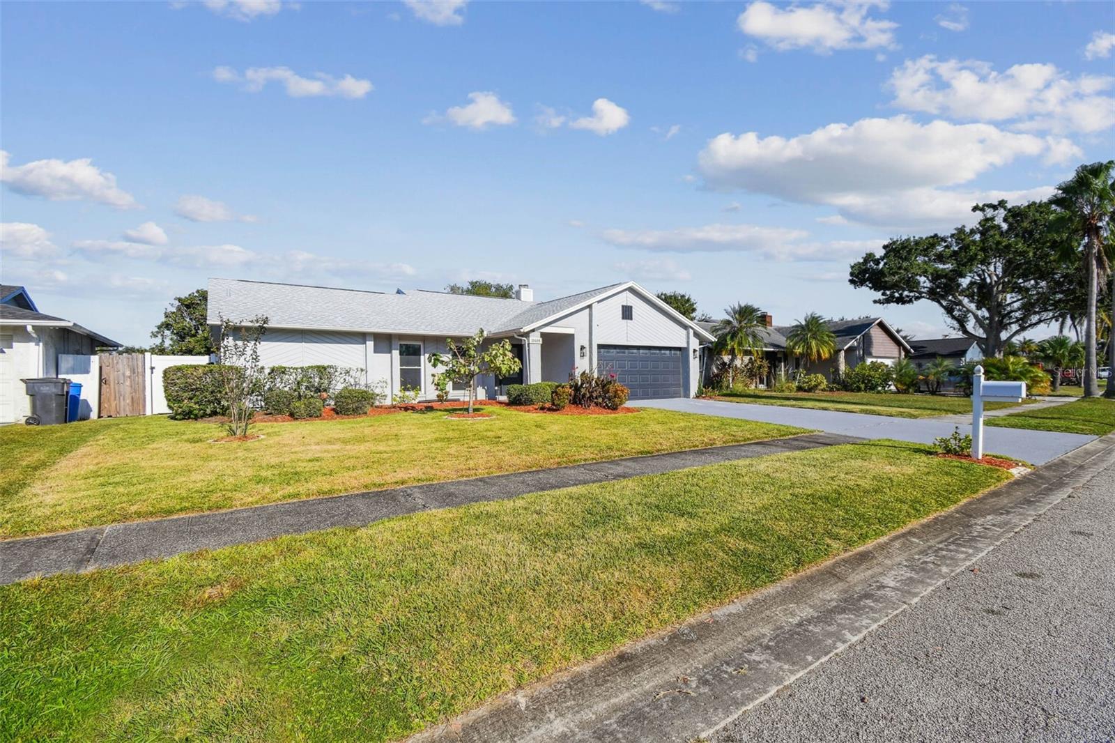 Image 5 of 86 For 10609 Out Island Drive