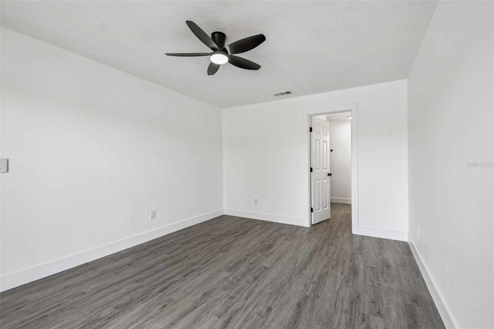 Image 50 of 86 For 10609 Out Island Drive