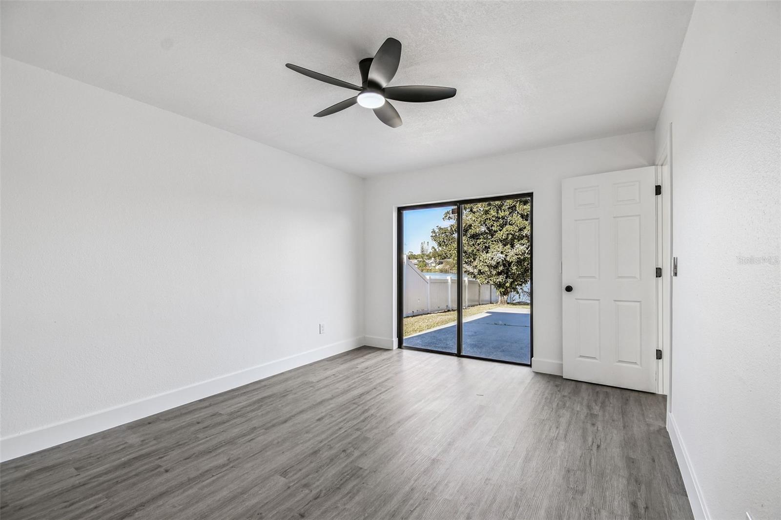 Image 52 of 86 For 10609 Out Island Drive