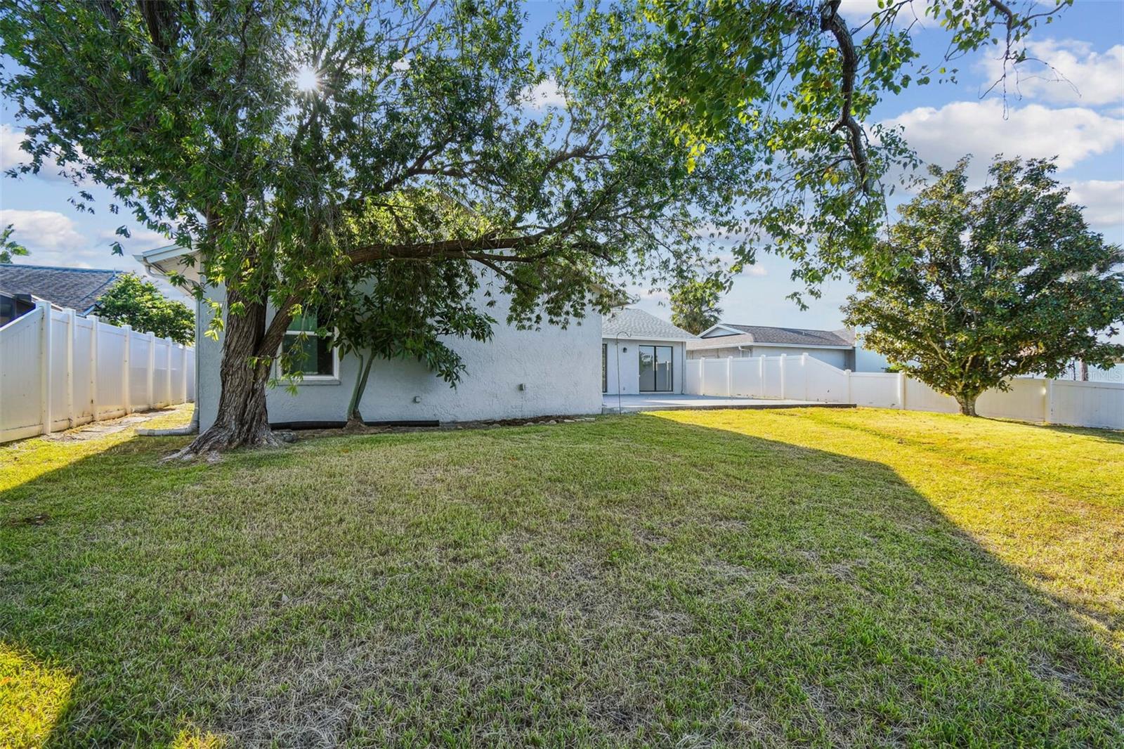 Image 60 of 86 For 10609 Out Island Drive