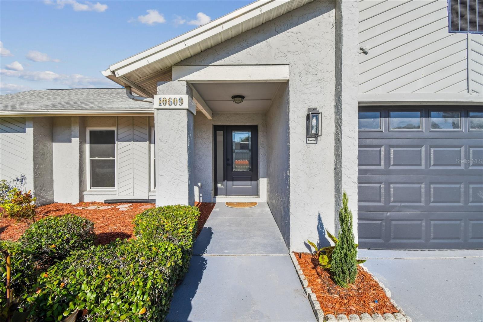 Image 7 of 86 For 10609 Out Island Drive