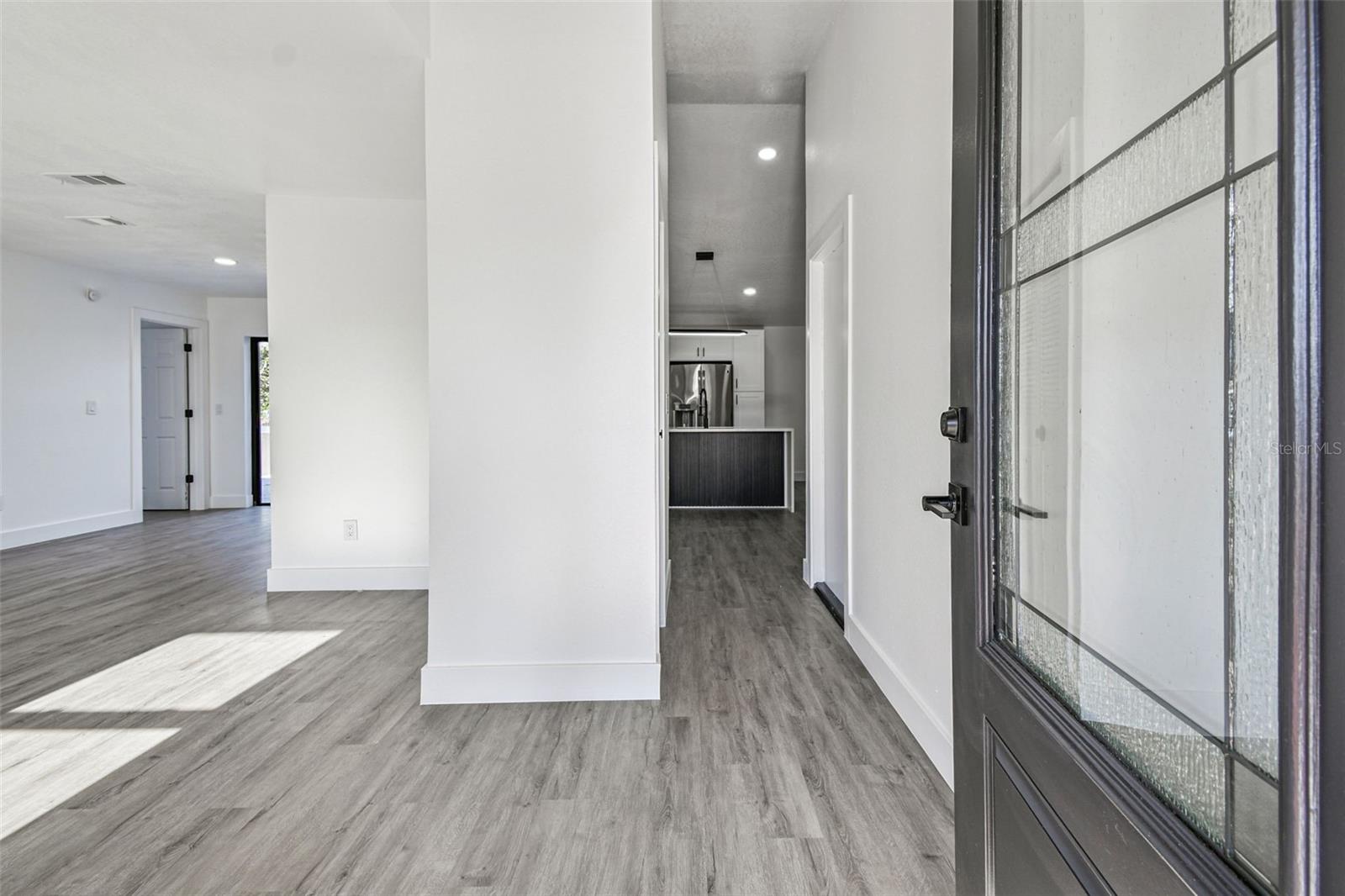 Image 8 of 86 For 10609 Out Island Drive