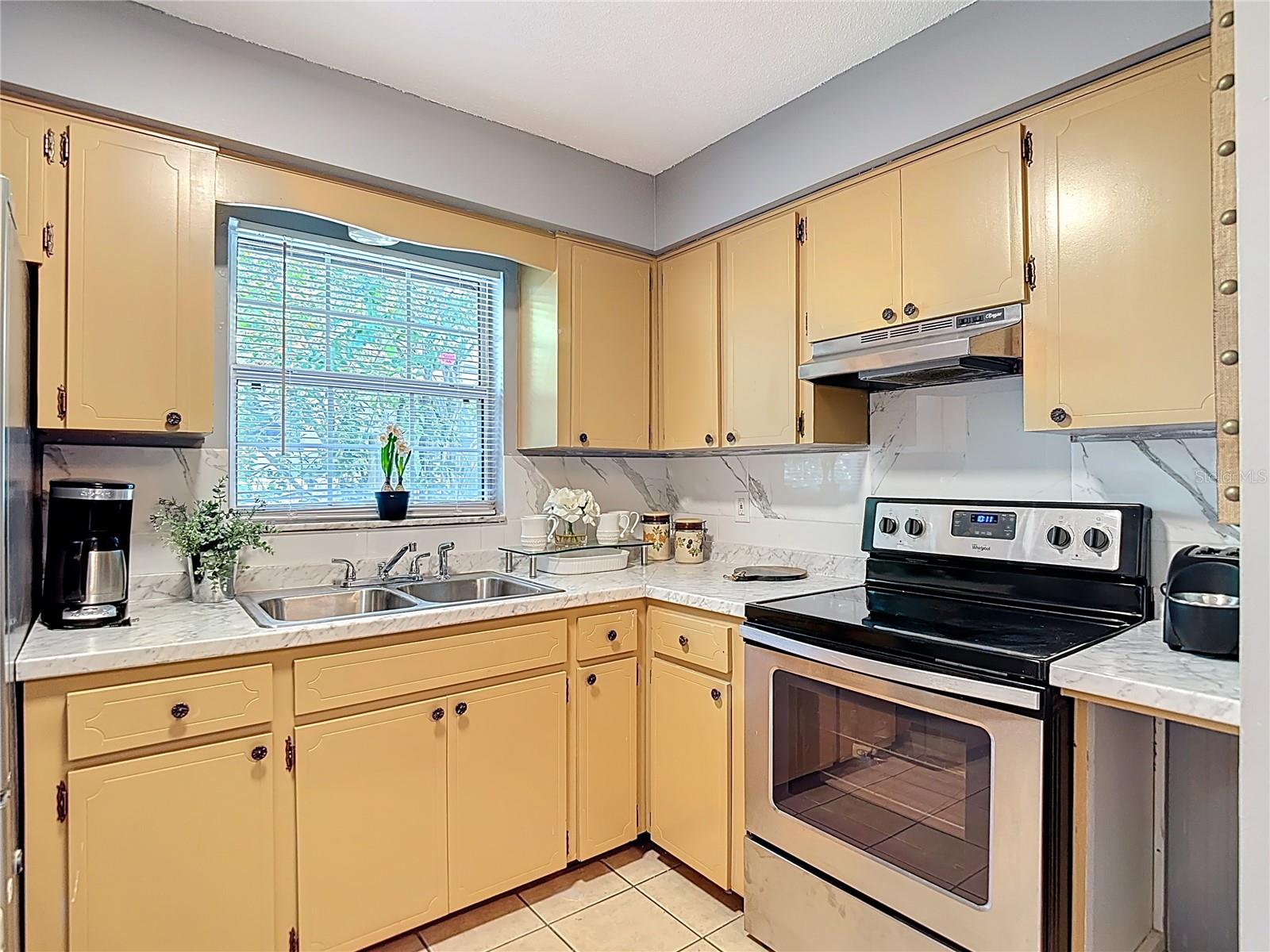 Image 16 of 23 For 137 Jefferson Circle N