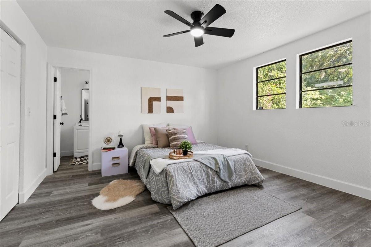 Image 13 of 21 For 4112 Ellicott Street