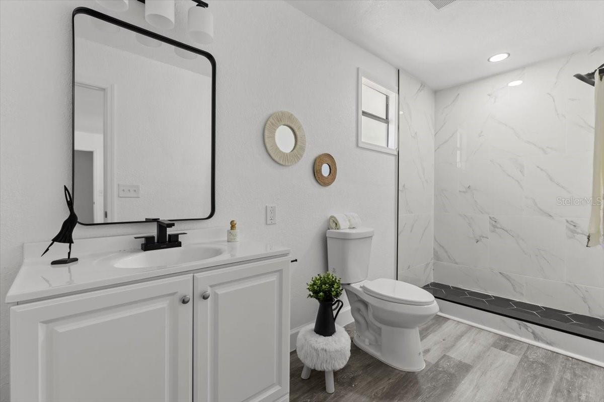 Image 16 of 21 For 4112 Ellicott Street