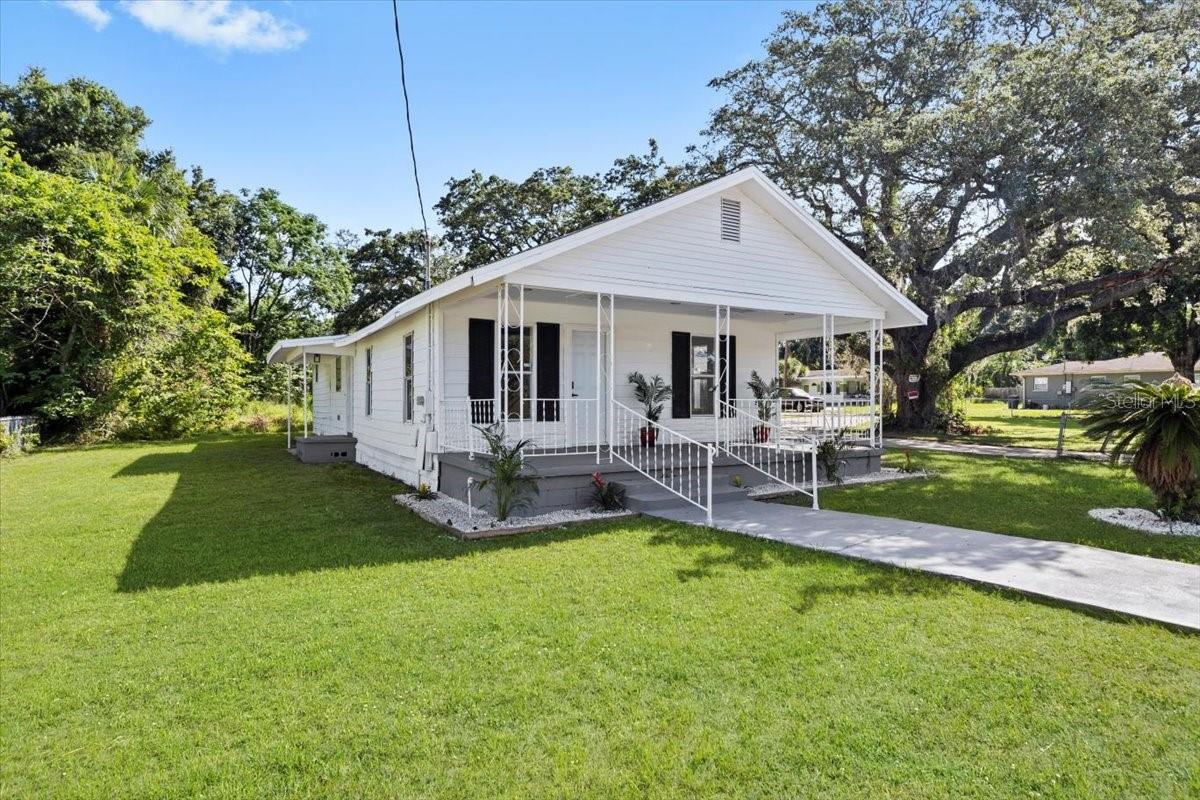 Image 2 of 21 For 4112 Ellicott Street