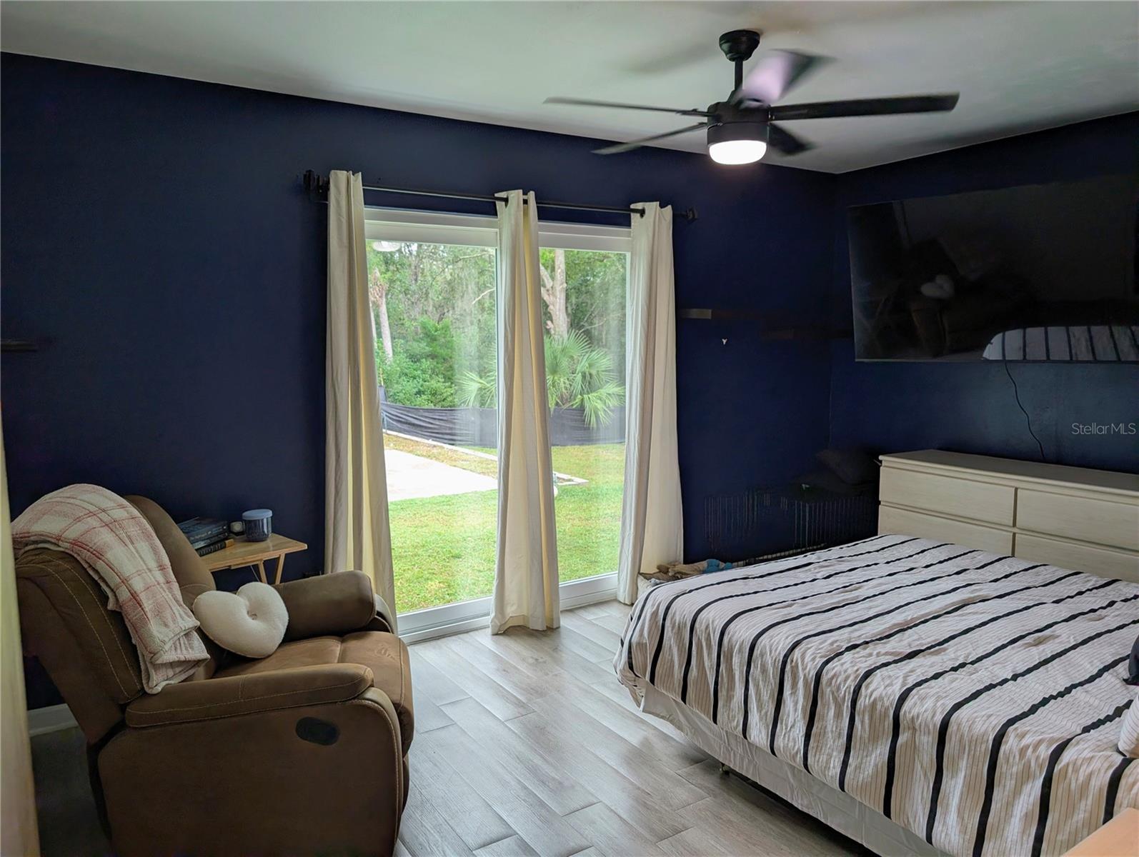 Image 17 of 38 For 618 Bell Avenue