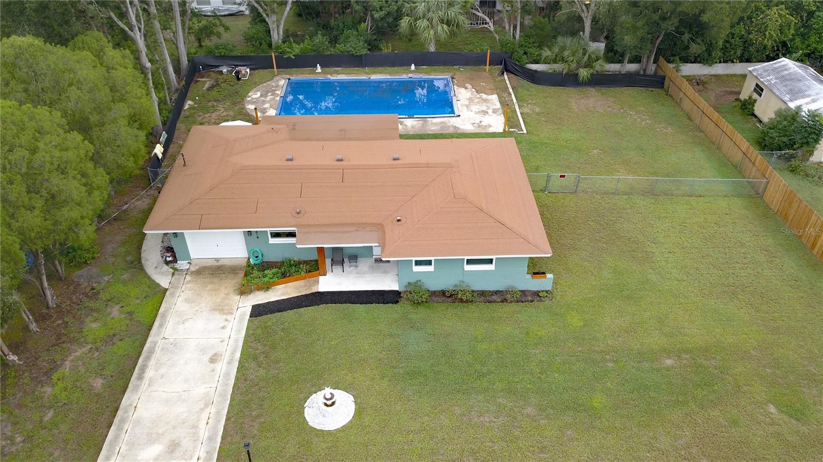 Image 2 of 38 For 618 Bell Avenue