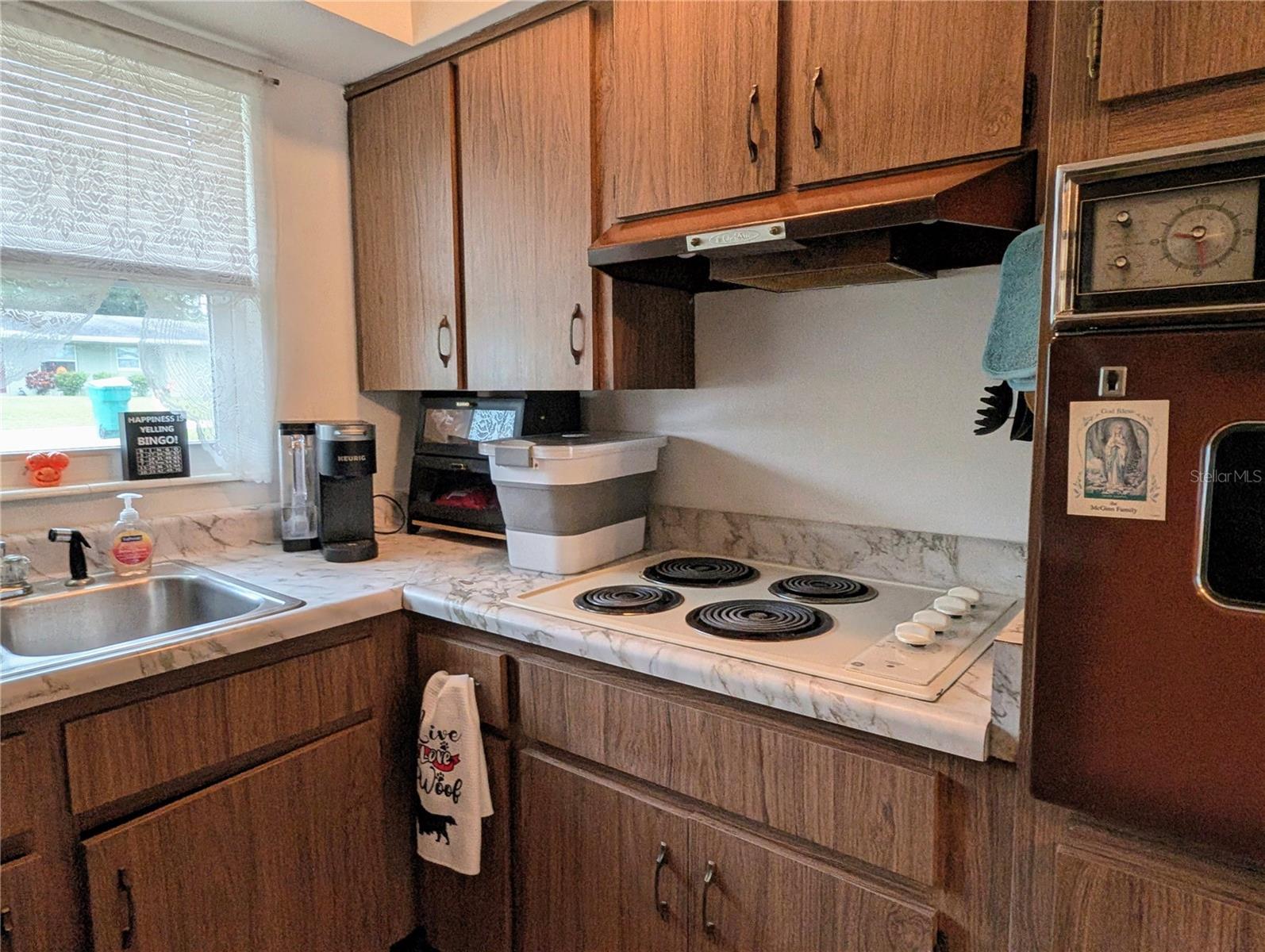 Image 8 of 38 For 618 Bell Avenue