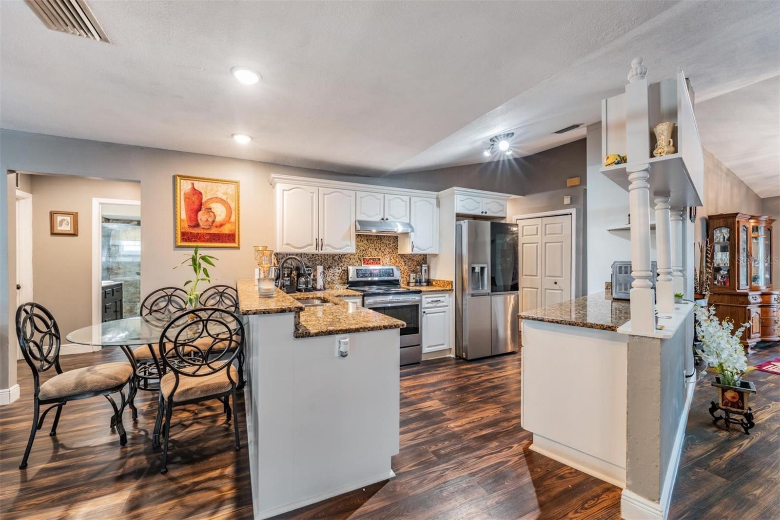 Image 14 of 39 For 1612 Carter Oaks Drive