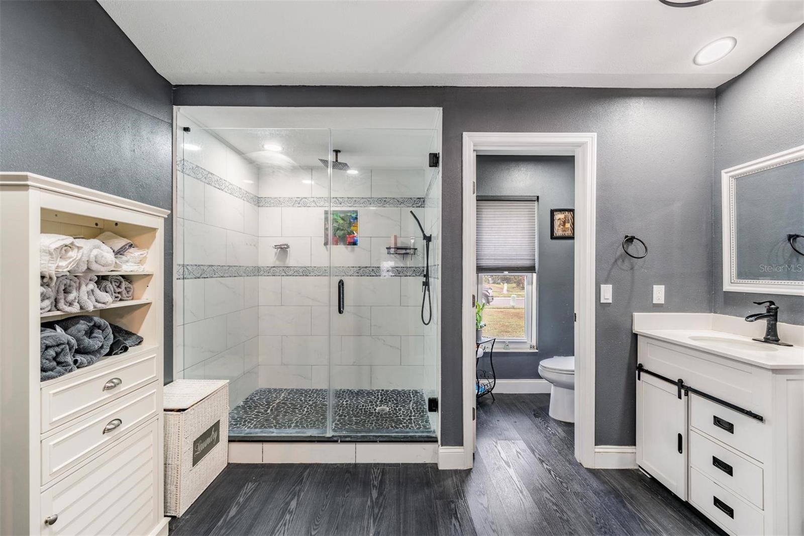 Image 22 of 39 For 1612 Carter Oaks Drive