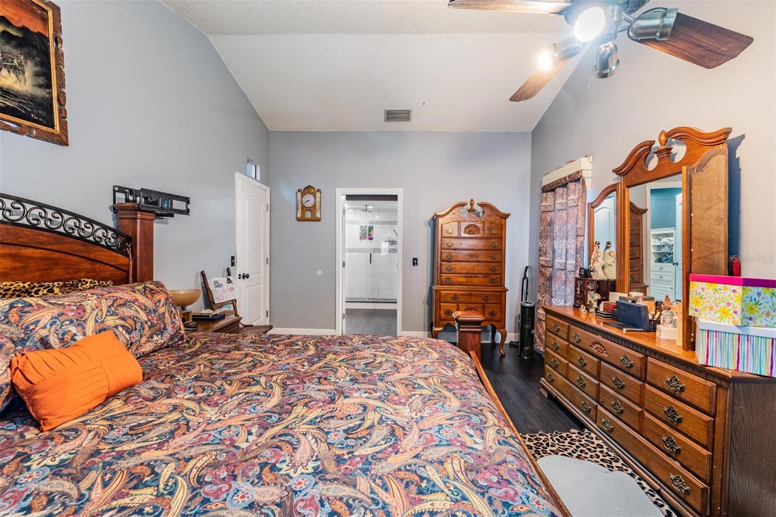 Image 25 of 39 For 1612 Carter Oaks Drive