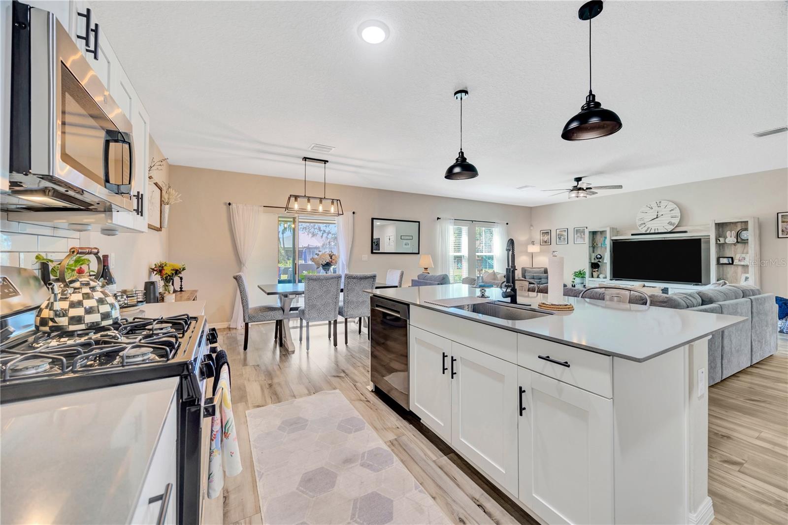 Image 11 of 25 For 5532 Summer Sunset Drive