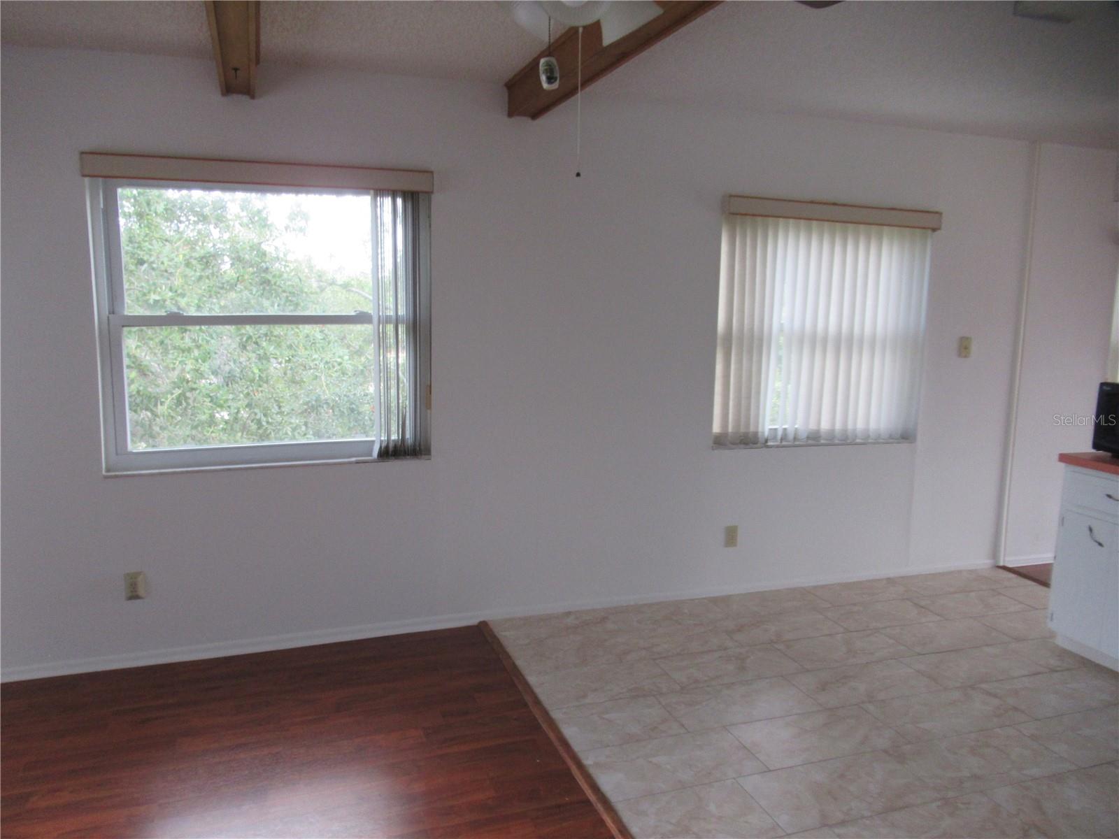 Image 11 of 24 For 2286 Norwegian  66