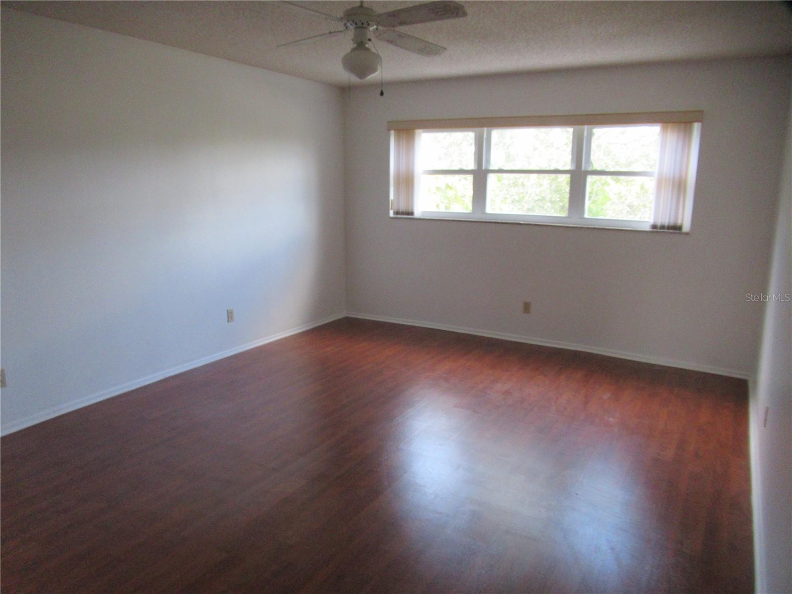 Image 19 of 24 For 2286 Norwegian  66