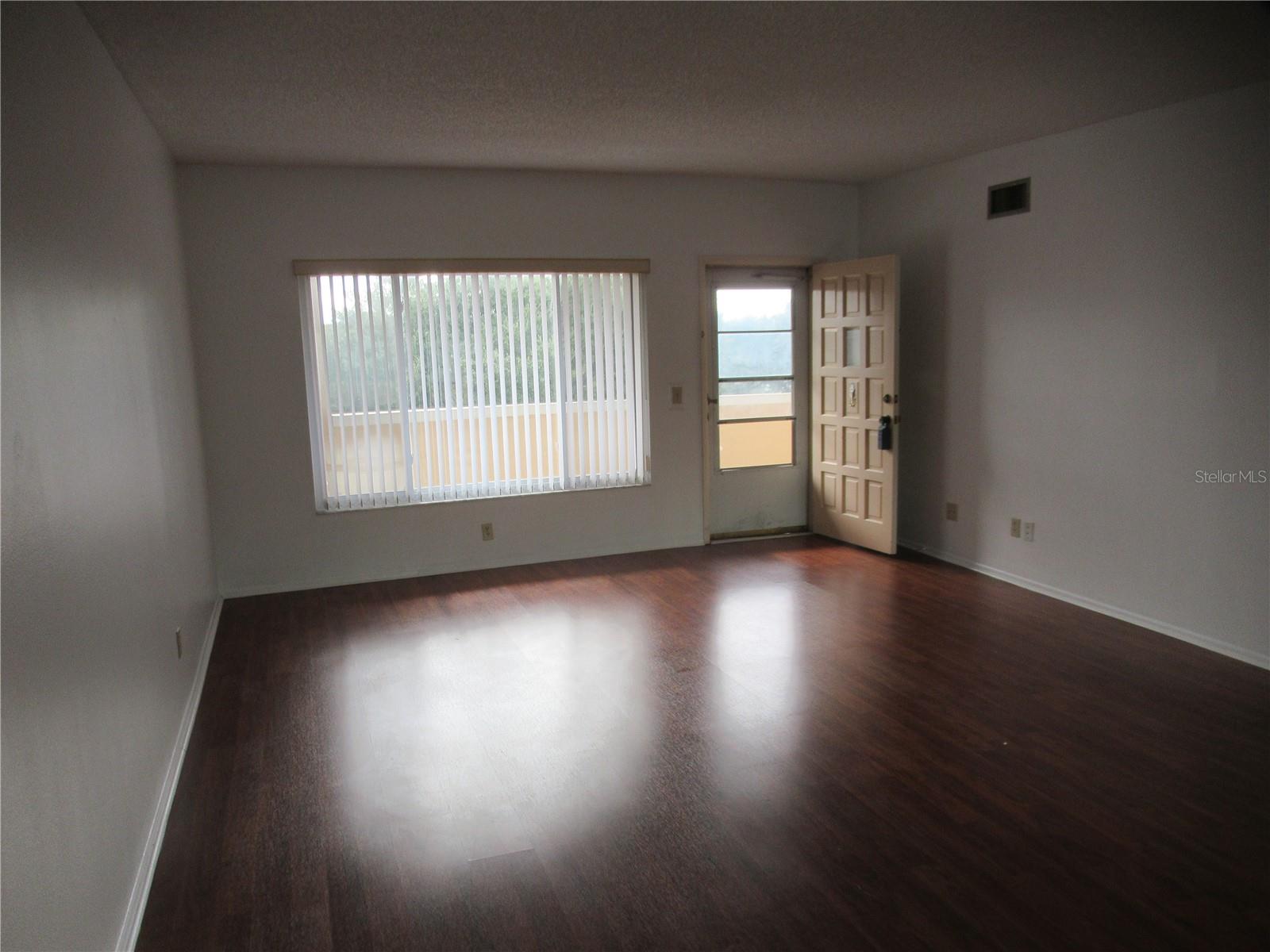 Image 6 of 24 For 2286 Norwegian  66