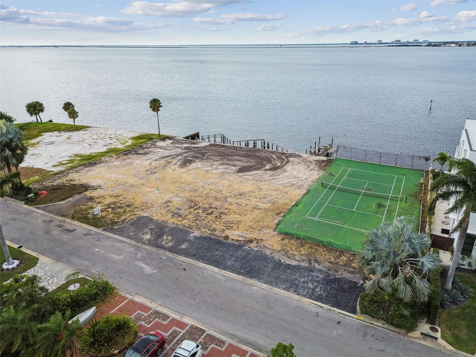 Listing photo id 1 for 5031 San Miguel Street