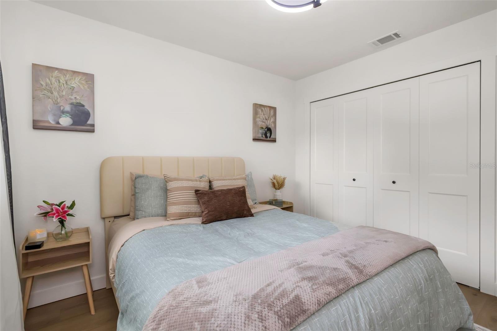 Image 22 of 31 For 1854 Elaine Drive