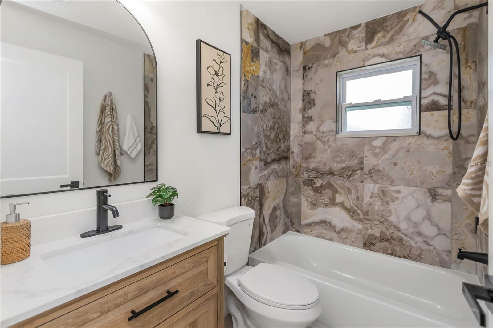 Image 24 of 31 For 1854 Elaine Drive