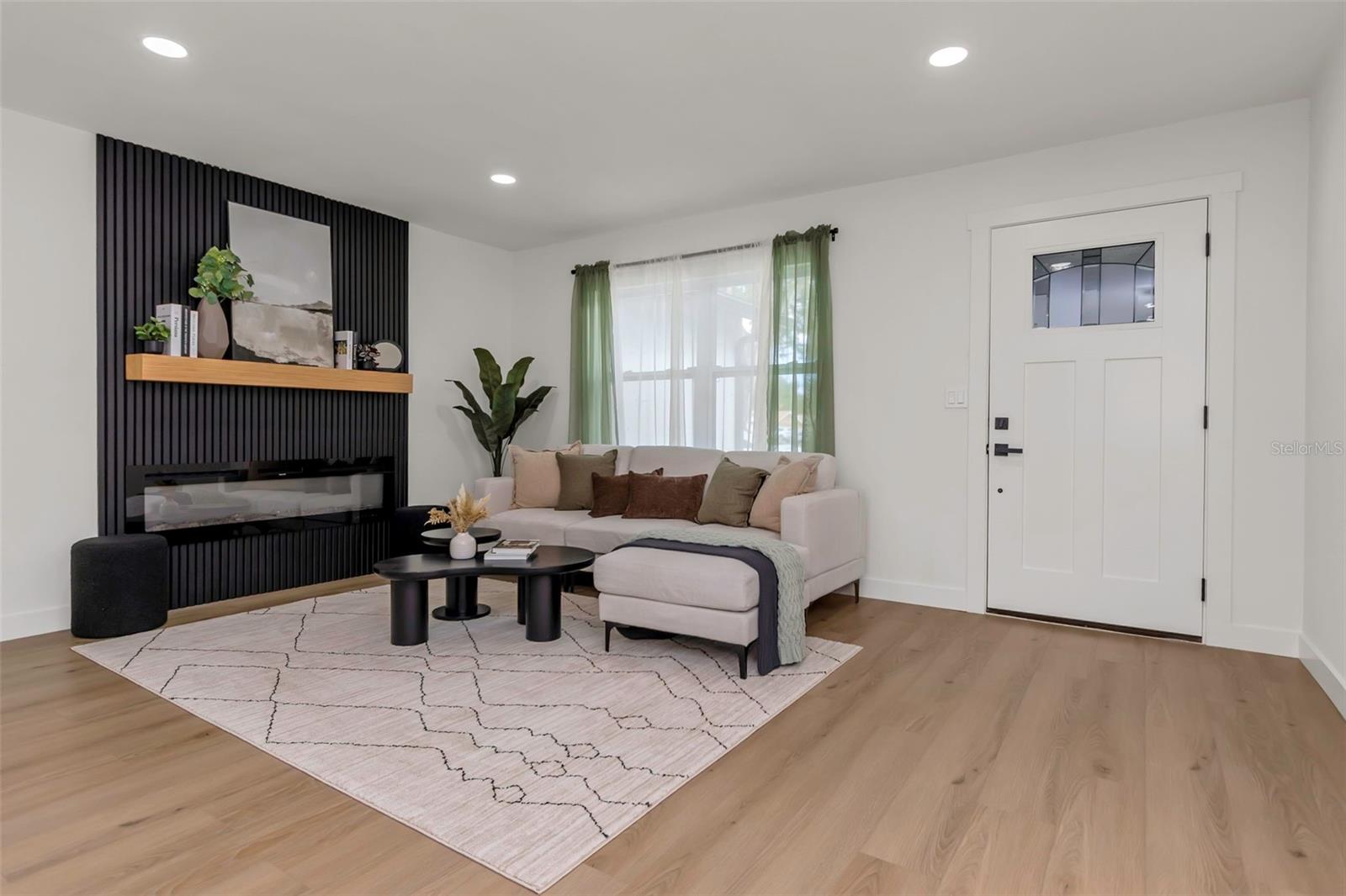 Image 7 of 31 For 1854 Elaine Drive