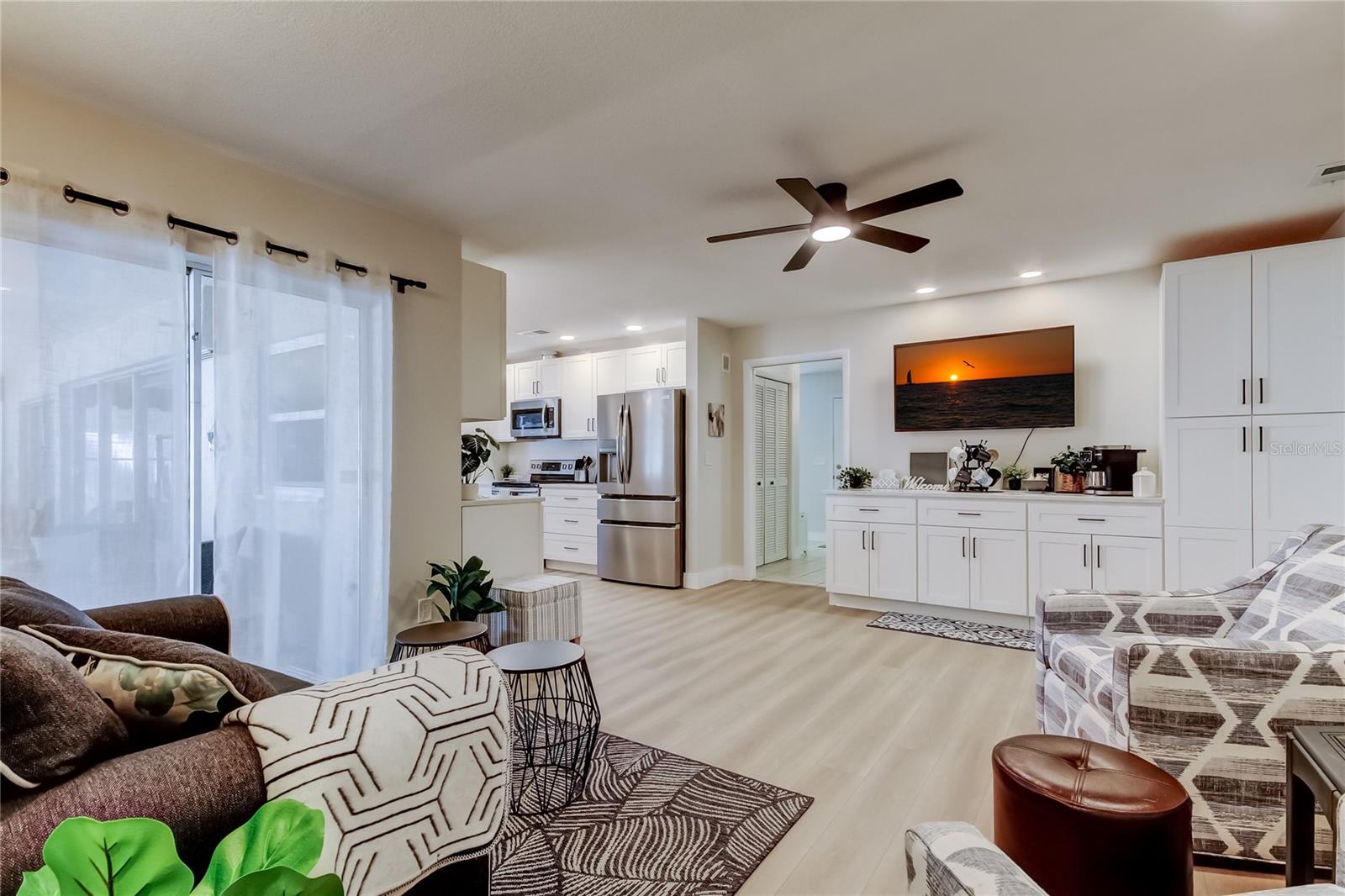 Image 10 of 22 For 2652 Concorde Court