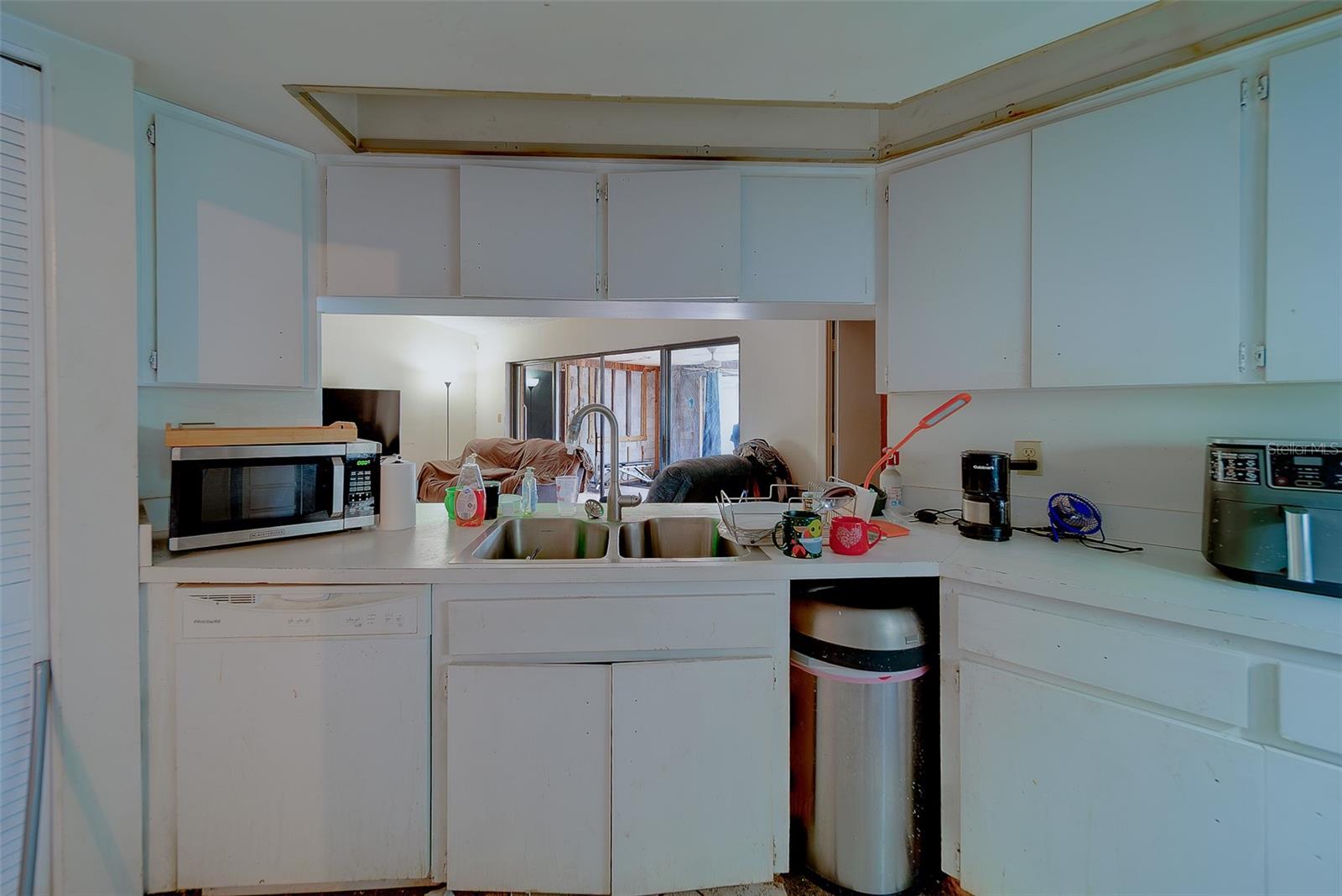 Image 14 of 40 For 7833 Bristol Court